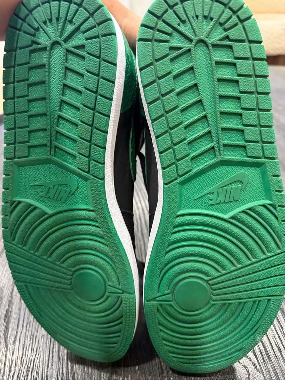 Nike Air Jordan 1 Retro High OG Pine Green 2.0 Men’s Size 12